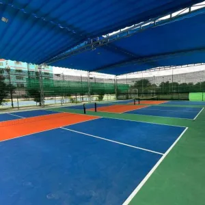 Sân bóng đá sport plus： Review trải nghiệm？ Chất lượng sân ra sao？