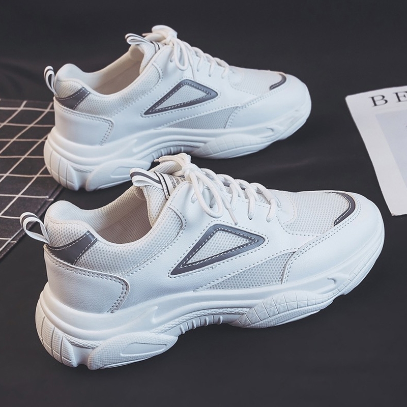 Giày thể thao độn đế nên chọn loại nào? 5 mẫu hot hiện nay!